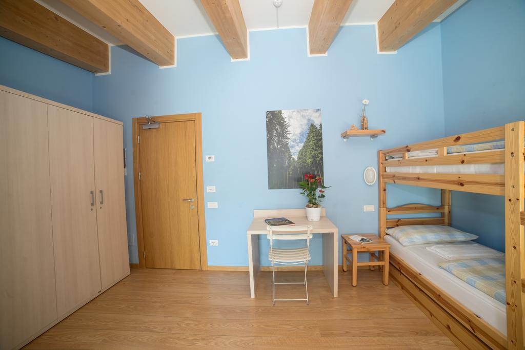 Hostel L'Ost - Ostello Di Grumes Buitenkant foto
