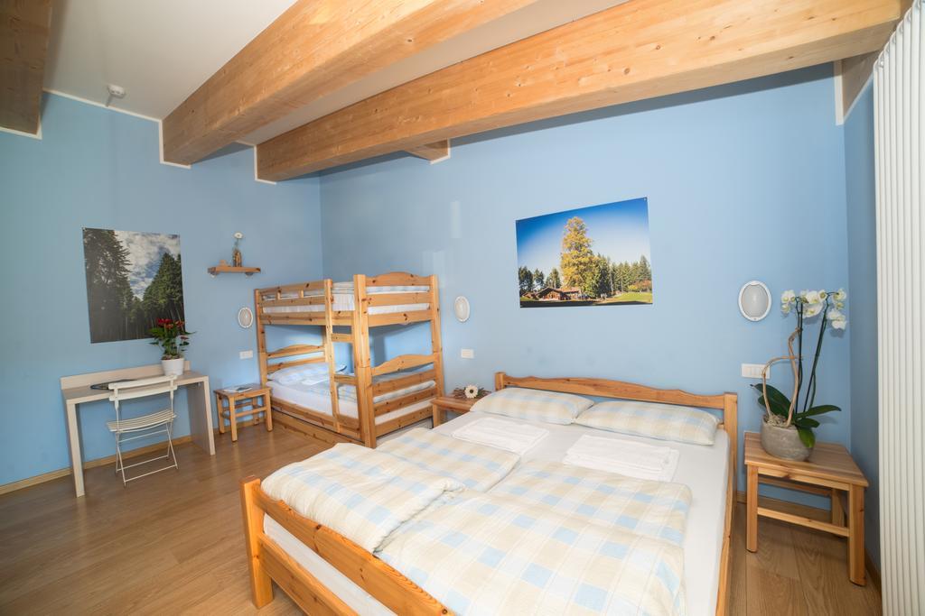 Hostel L'Ost - Ostello Di Grumes Buitenkant foto