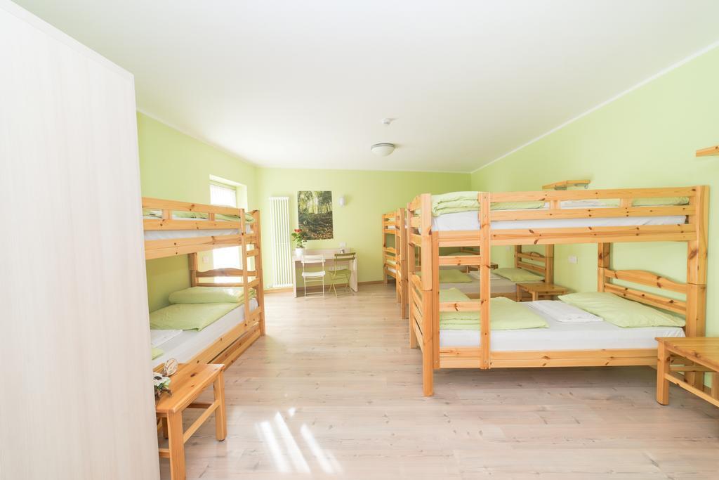 Hostel L'Ost - Ostello Di Grumes Buitenkant foto
